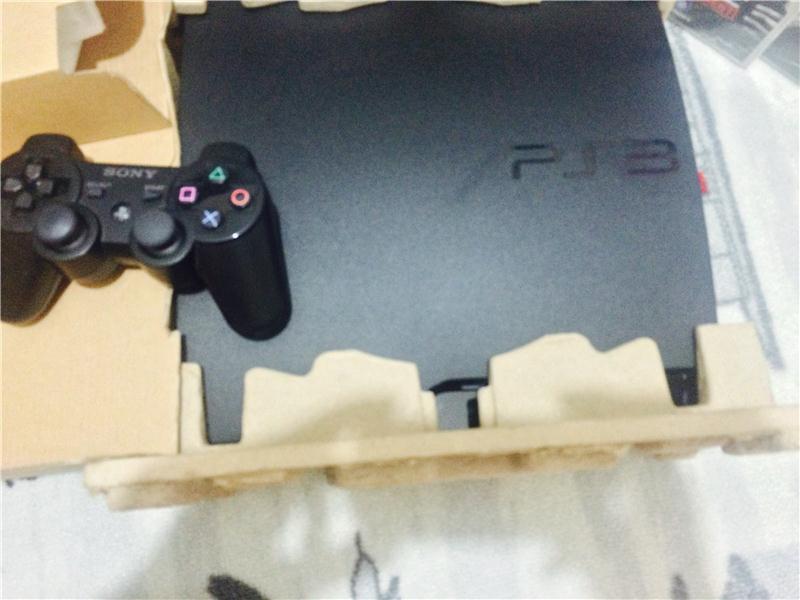 Playstation 3 2 Aylık 320 GB Tertemiz