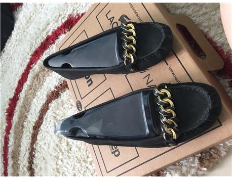 Siyah nine west suet babet