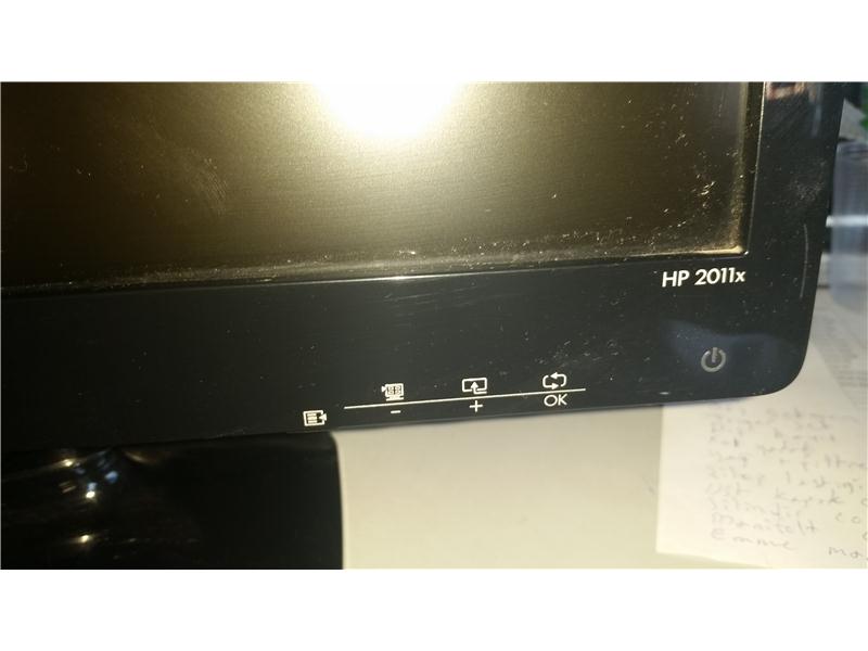 hp marka 20 inch çok az kullanılmış...