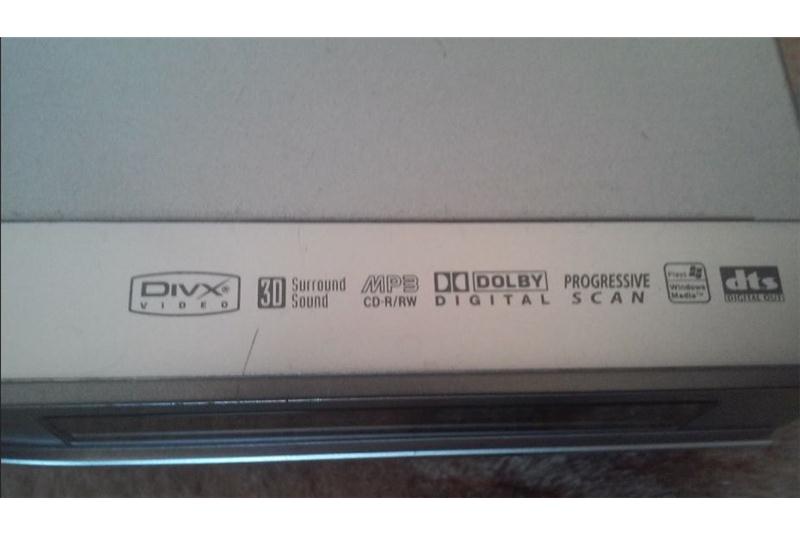 LG DVD DİVX PLAYER DG9843CM+KUMANDASI