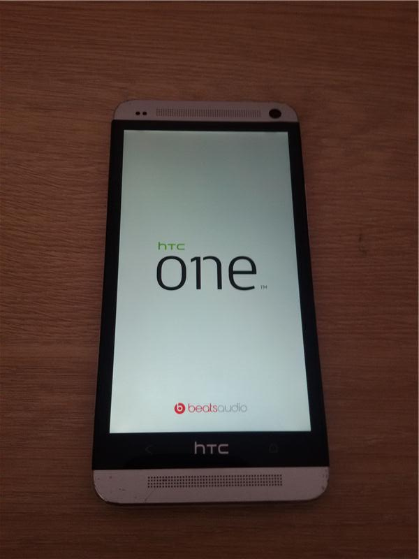 HTC M7 32GB TÜRKİYE CİHAZI. YURTİÇİ KAYITLI