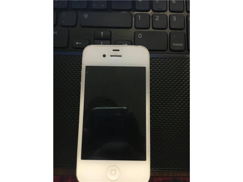 IPHONE 4 8GB/TAKAS