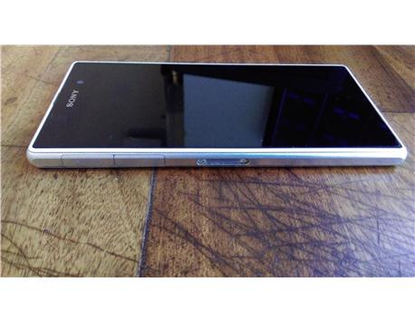 Sony XPERIA Z1 ÇİZİKSİZ