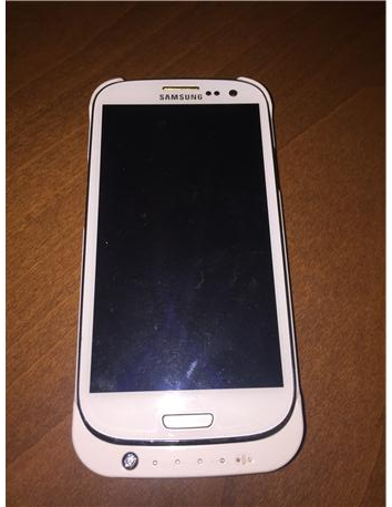 Samsung s3 cep telefonu ve harici batarya beyaz renk