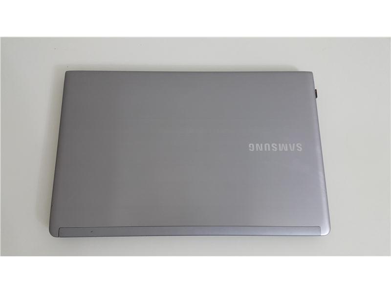 SAMSUNG ULTRABOOK i5 İŞLEMCİ - 8GB RAM - 2 GB EKRAN KARTI