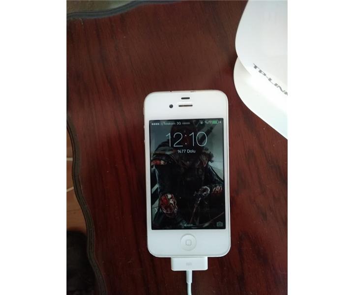 İPHONE 4S 16GB TAKASA AÇIKTIR