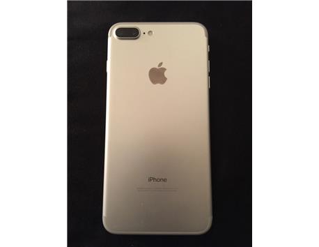 Apple iPhone 7 (En Yeni Model) - 32GB - Siyah (Fabrika Kilidi Açılmamış) Smartphone