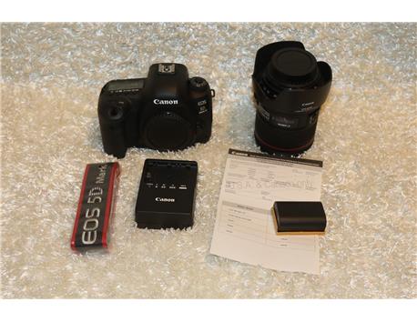 Canon EOS 5D Mark IV DSLR Camera Set