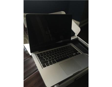  Apple Macbook 13.3 inch A1181 core duo 1.83-Ghz 2-gb 80-gb Satılık