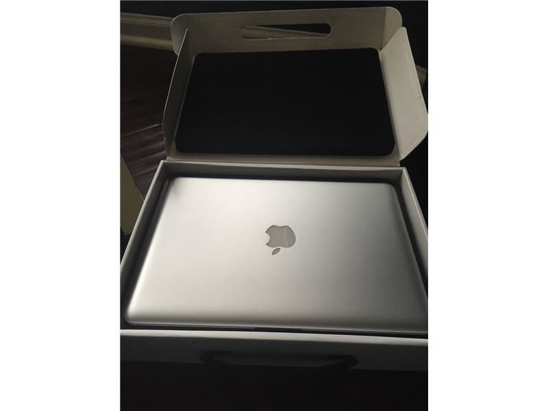  Apple Macbook 13.3 inch A1181 core duo 1.83-Ghz 2-gb 80-gb Satılık