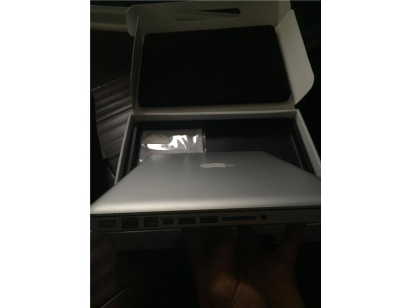  Apple Macbook 13.3 inch A1181 core duo 1.83-Ghz 2-gb 80-gb Satılık