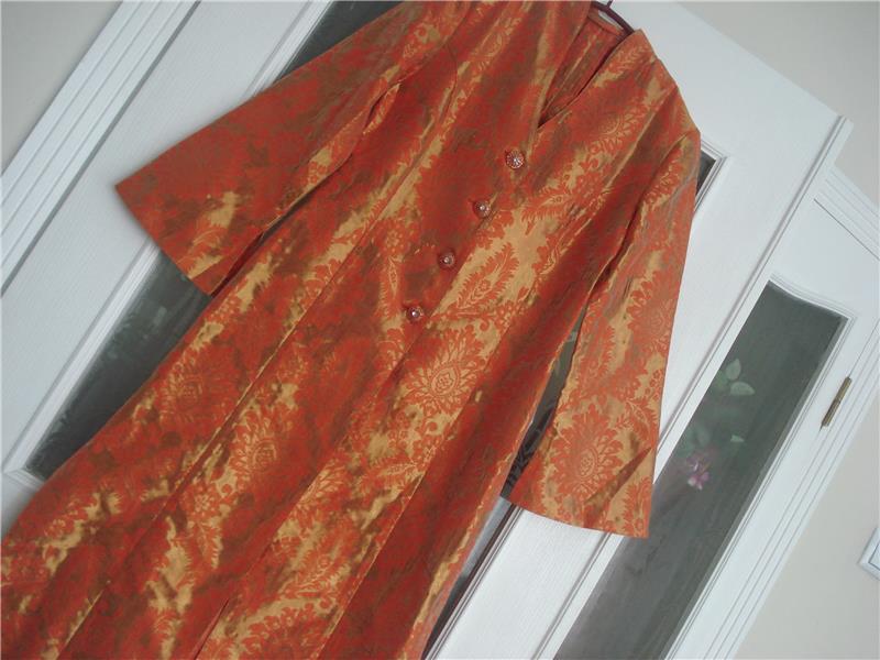 KAFTAN TARZI DIŞ GİYİM