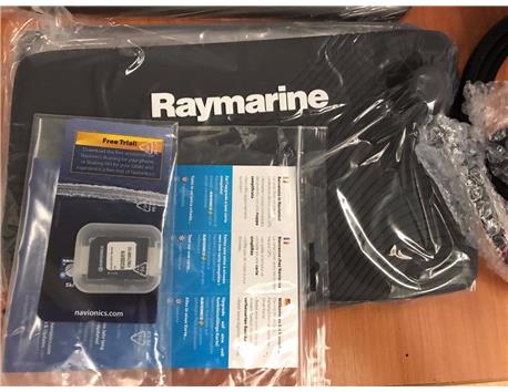 raymarine hybır touch balık bulucu