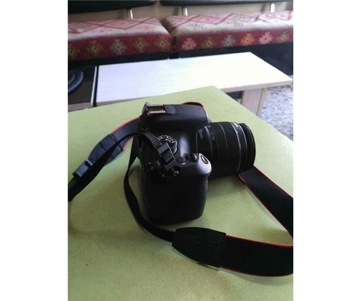 Canon 1200D 