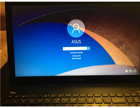 Asus İ7 8gb Ram tertemiz laptop