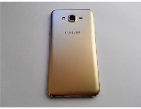 SAMSUNG J7. İPHONE 6 PLUS İLE TAKAS ÜSTE NAKİT VERİLİR.