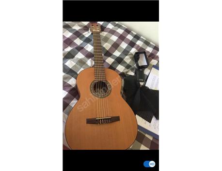 İspanya yapımı klasik gitar