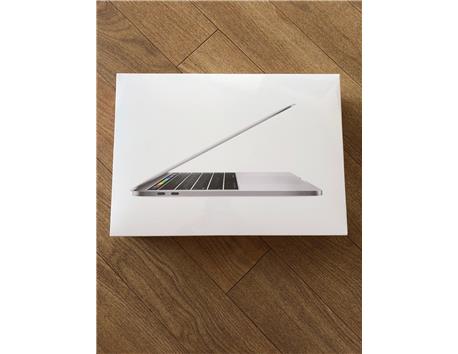 APPLE LAPTOP 2018 MODEL