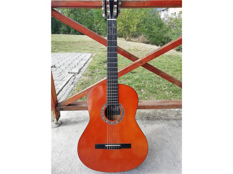 Temiz klasik gitar (elektro takas) 