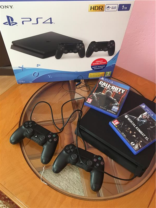 PlayStation 4 & Laptop Takas