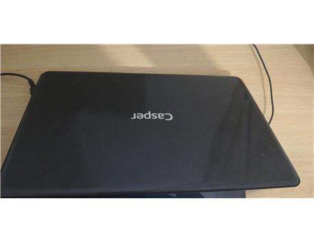 Masaüstü takaslı laptop