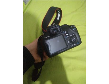 Canon EOS 1100d