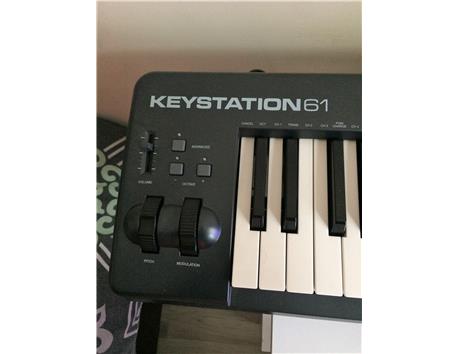 M-AUDIO Keystation 61 tuş