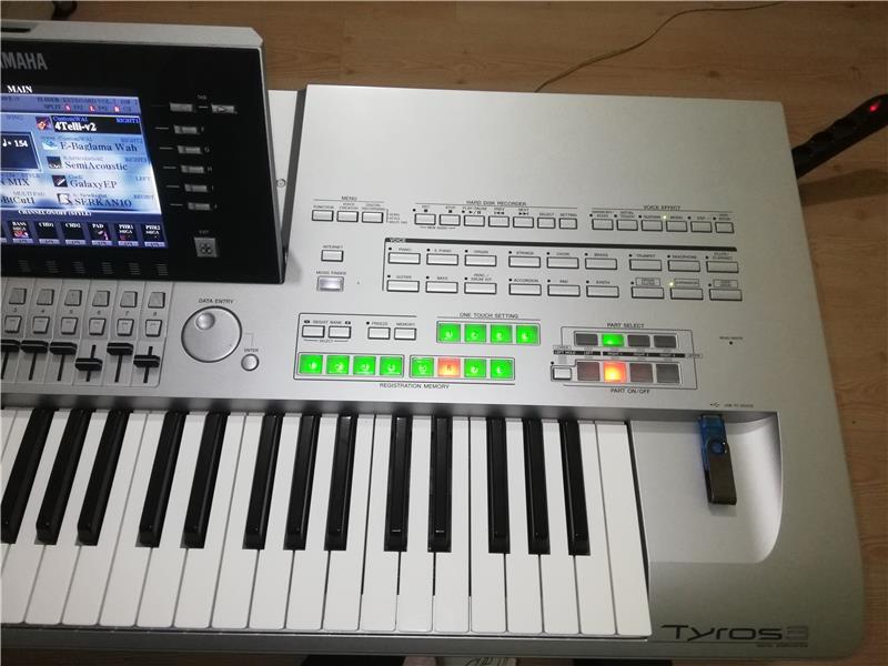 Yamaha tyros 3 