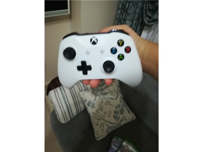 Xbox one s 1TB