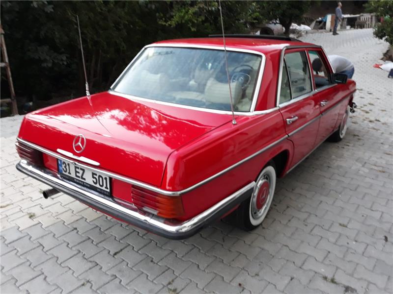 Klasik Mercedes 1975 Model tertemiz