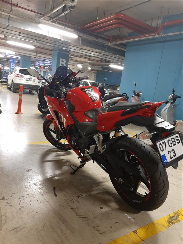 CBR 250 R