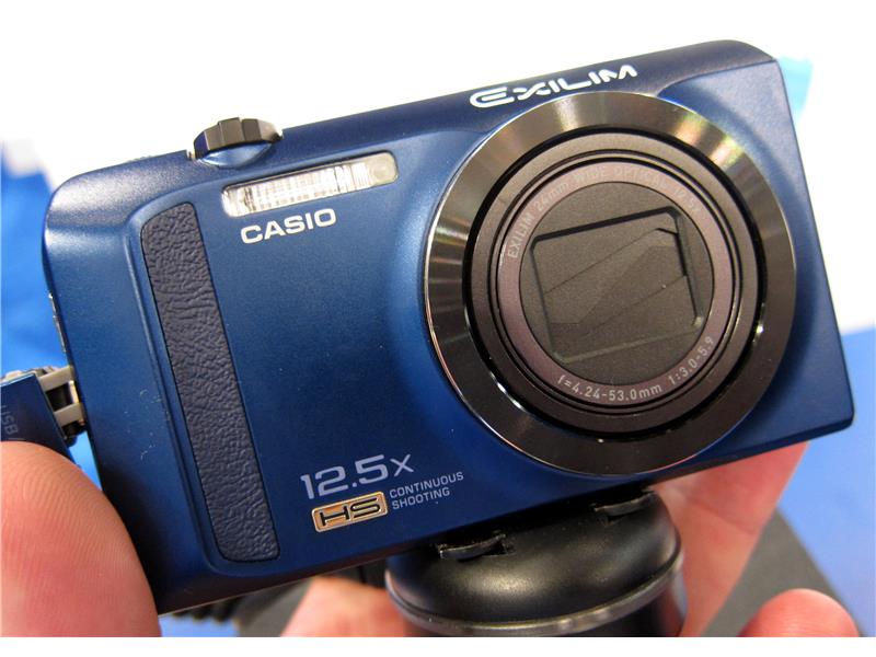 CASIO EXILIM ZR200 DİGİTAL FOTOĞRAF MAKİNESİ