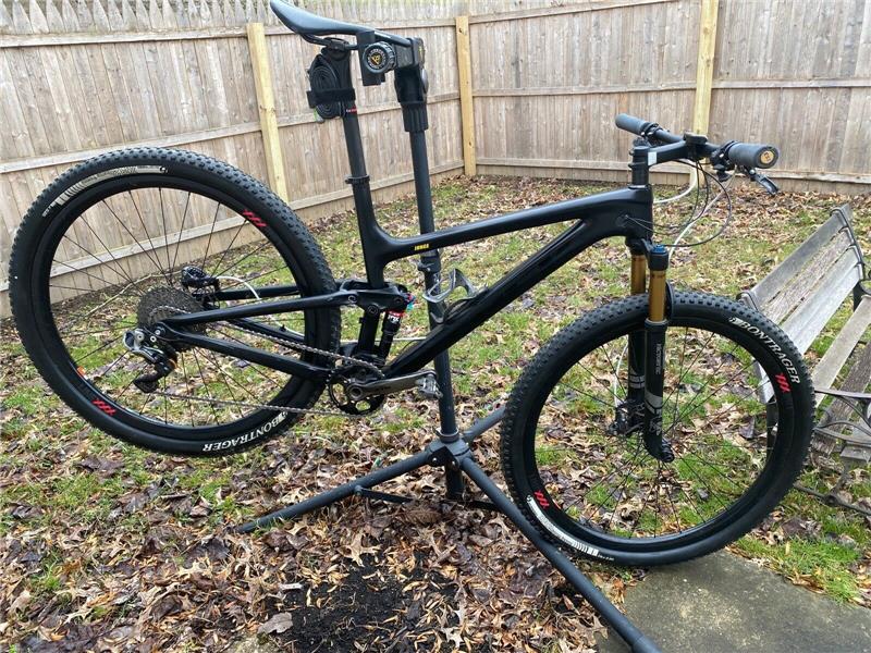 2019 Trek Top Fuel 9.9 Project 1 19.5 Size L