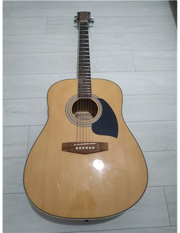 Akustik gitar