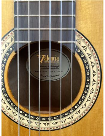 Valencia VC404 klasik gitar