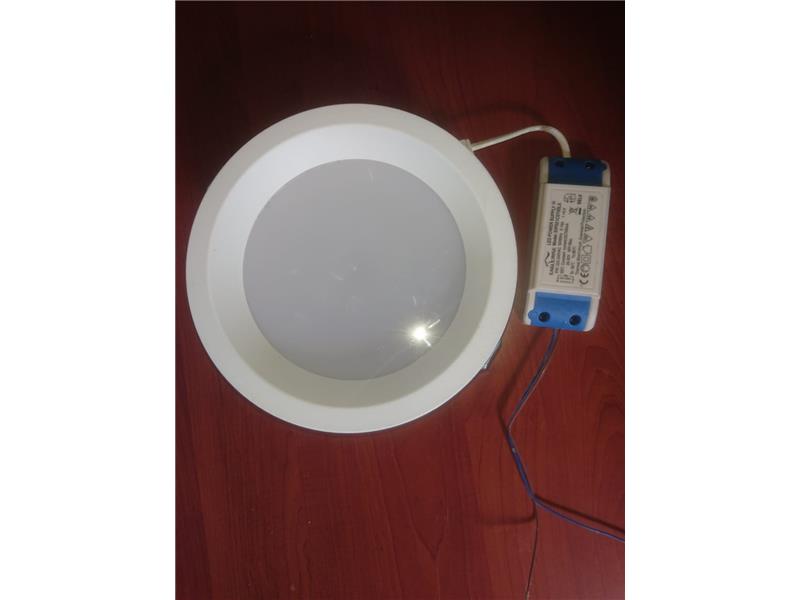 SPOT LED IŞIK 19 CM