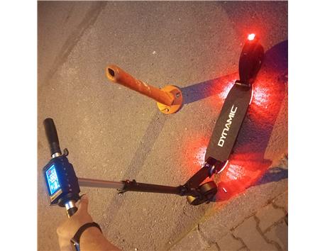 Electrikli scooter 