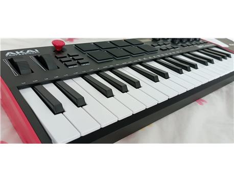 AKAI MPK MINI PLUS 37 Tuş Midi Klavye