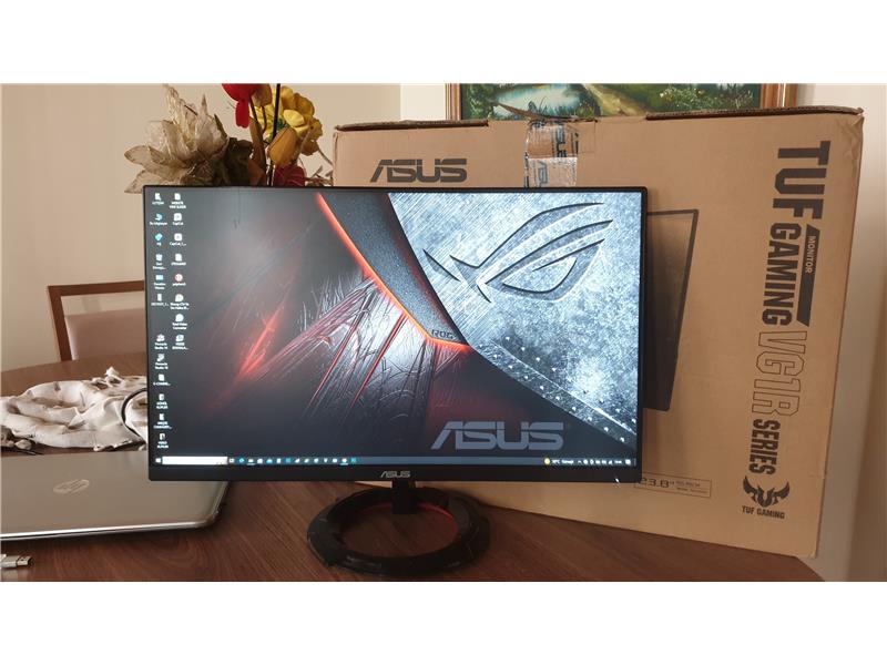 Profesyonellerin dikkatine...Kutusunda, sıfır üst segment Asus TUF Gaming LED IPS Panel (23.8 inç - 60.45 cm)