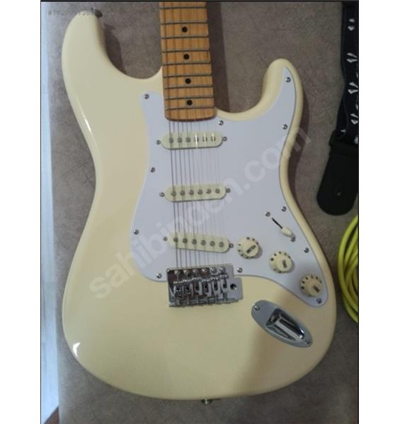 SX Stratocaster Elektro Gitar ve Blackstar ID:Core 10 V3 Amfi