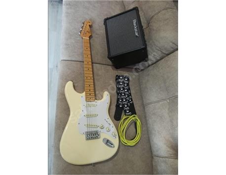 SX Stratocaster Elektro Gitar ve Blackstar ID:Core 10 V3 Amfi