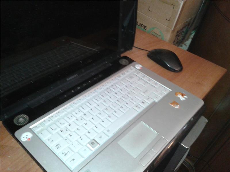 2.el kullanılmış 15´´ laptop arızlı