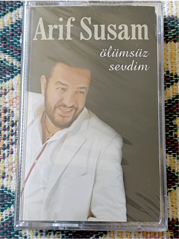 ARİF SUSAM-ÖLÜMSÜZ SEVDİM 2011 BASKI KASET AMBALAJINDA