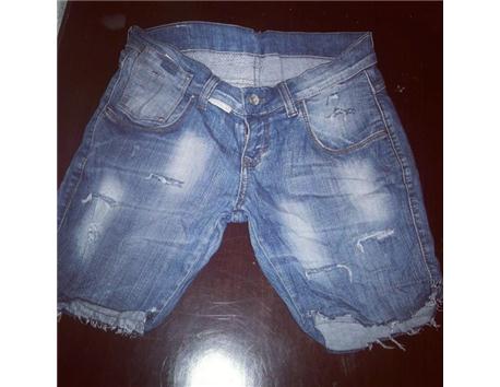 BEDEN 29-30 MARKA LEKE&JEANS  20 TL