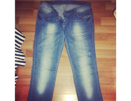 kOT PANTALON40 42 BEDENDİR. 15 TLDİR