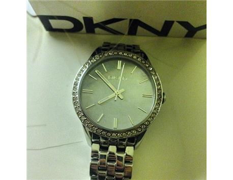 dkny marka saat temiz