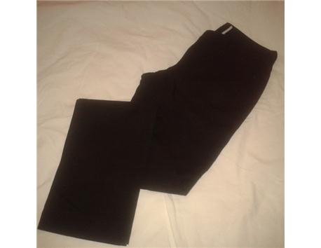 siyah pamuk gabardin yari dar paca Esprit marka pantalon 70 liraya alindi hic giyilmedi  20 tl