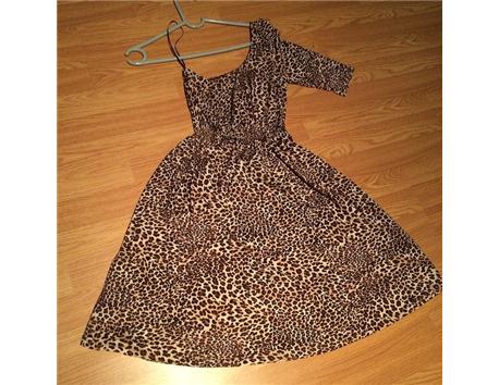 Leopar elbise tek kol , çok sık , 36 beden   30 tl     .