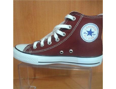 Bordo ve lacivert rengiyle Converse ler kapida odeme ile kargo dahil 55 tl :) iletişim 05399279341